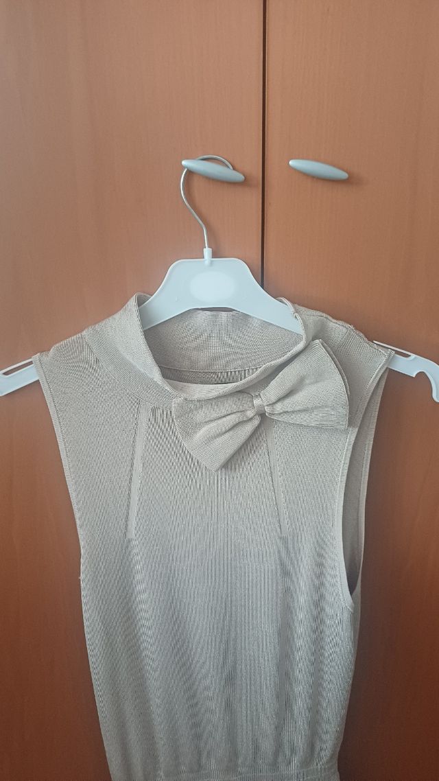 Vestido beige de punto