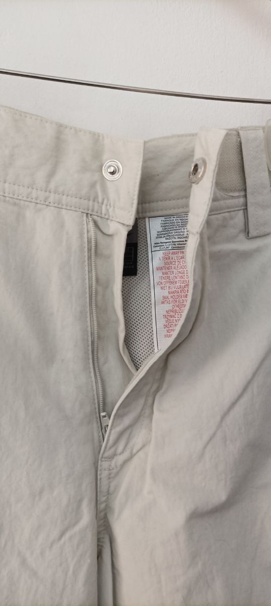 Pantalón Nike beige - montaña