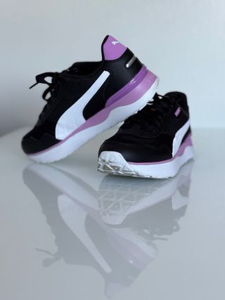 Zapatillas Puma Softfoam - Negras y Moradas
