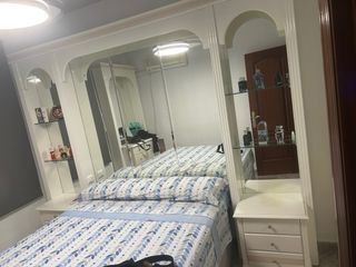 Tocador con espejo - Dormitorio