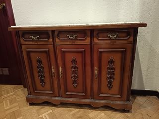 Mueble recibidor madera-mármol. Cómoda, aparador