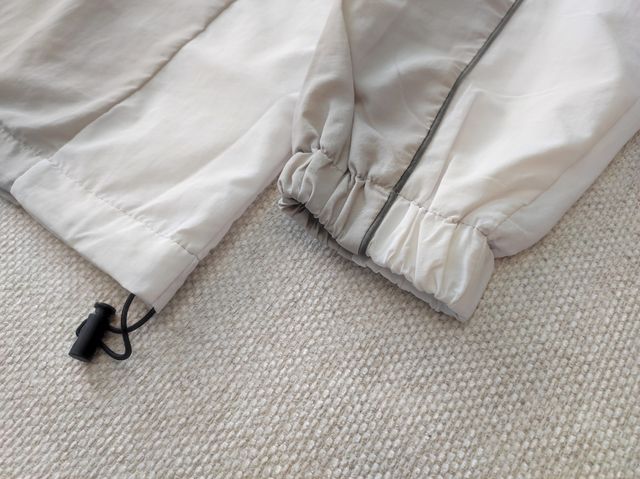 Chaqueta fina beige y blanca - Talla S