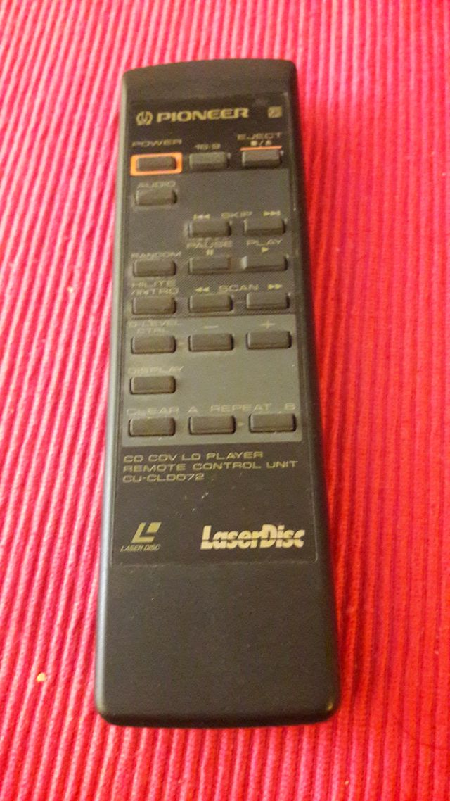 Pioneer CLD-700: Reproductor LD