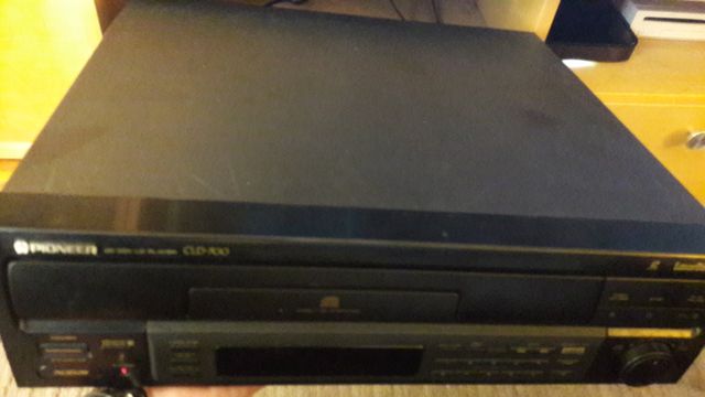Pioneer CLD-700: Reproductor LD