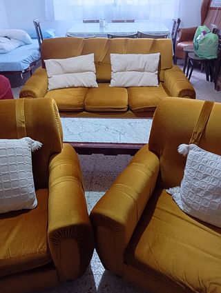 Salón vintage dorado - 2 sillones + mesa