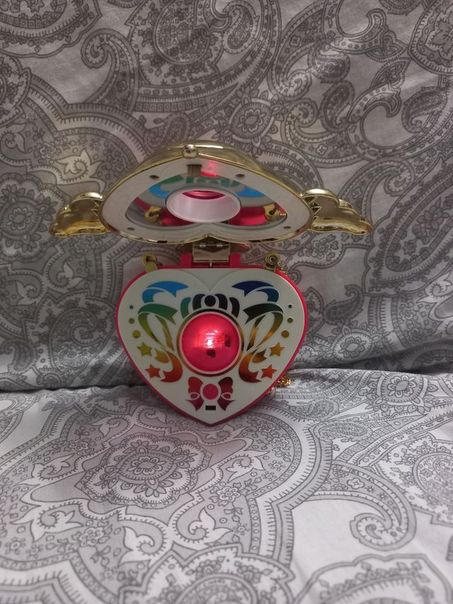 Spilla super sailor moon