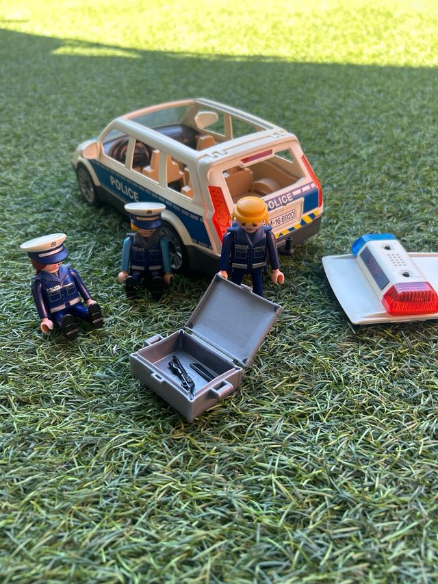 Coche policía Playmobil