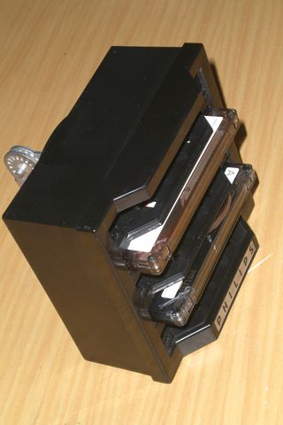 Porta-cassettes Philips para coche