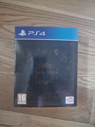 PS4 (PlayStation 4) Dark Souls.
Trilogia.