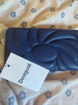 Monedero Desigual azul Nuevo