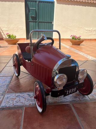 Auto per bambini retrò bordeaux