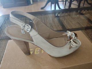Zapatos Café Noir beige