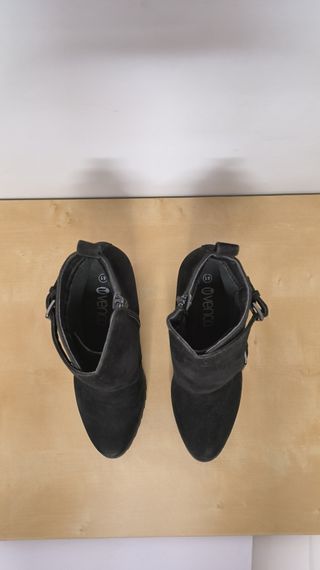 Botines negros mujer