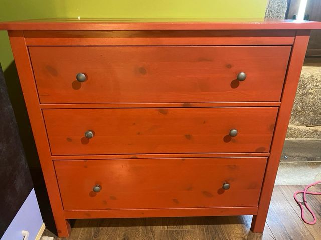 Cómoda Hemmes (Ikea)