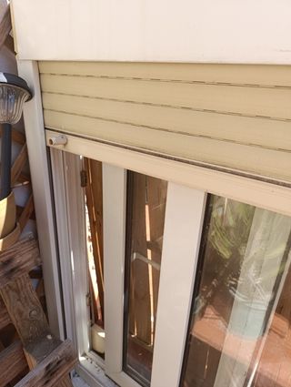 Ventana aluminio corredera con persiana 