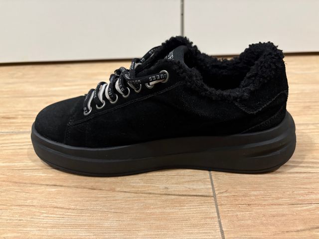 Sneakers Guess ELBINA nere