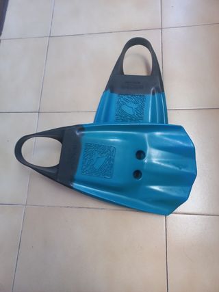 Aletas buceo Wave Gripper - Azul/Negro