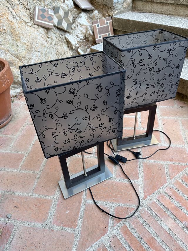 2 Lámparas mesilla - Decorativas