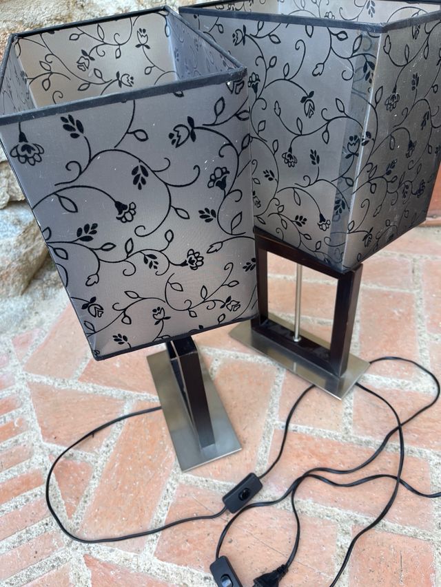 2 Lámparas mesilla - Decorativas