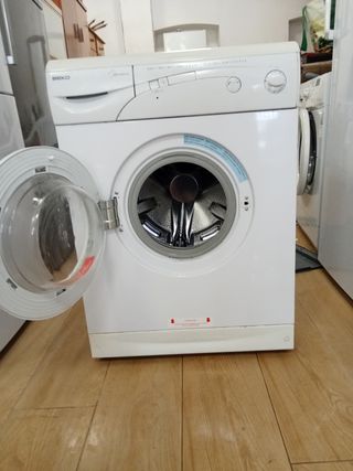 Lavadora Beko WMB 61051 EC