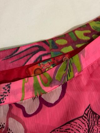Falda Desigual midi flores M