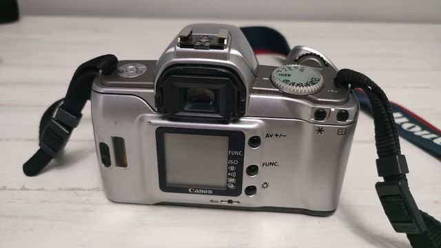Cámara Canon EOS 300V plata