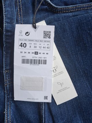 Vaqueros Zara - Talla 40. Chica
Chica
