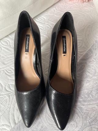 Tacones negros Stradivarius 38
