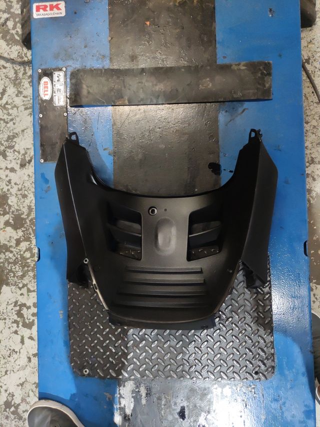 Quilla negra Honda Forza 2019