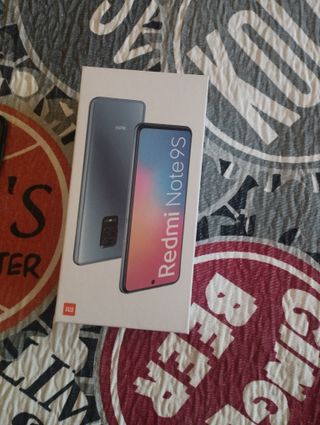 Xiaomi Redmi Note 9S - funda azul y negra