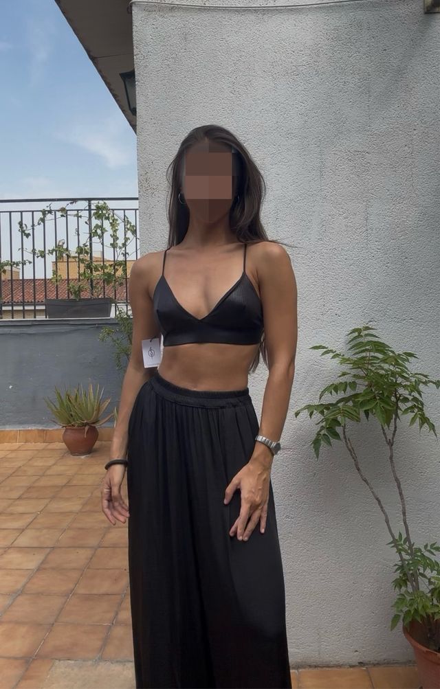 Top Stradivarius negro - elegante