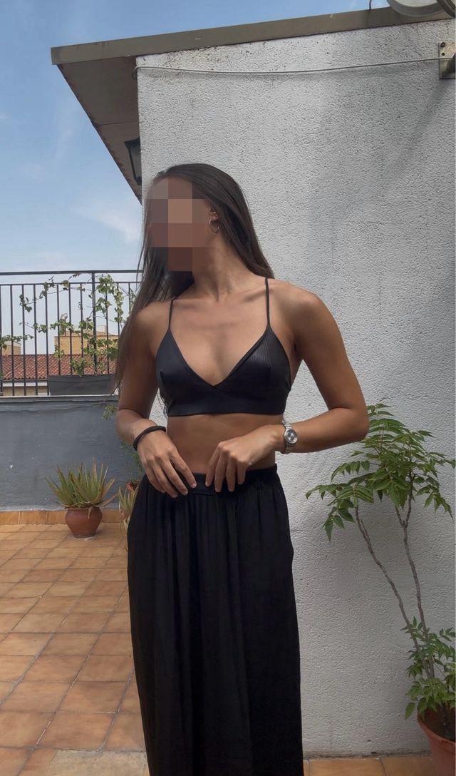 Top Stradivarius negro - elegante