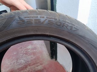 Neumático Coche 225/50R17 