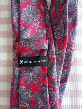 Corbata 100% seda estampada