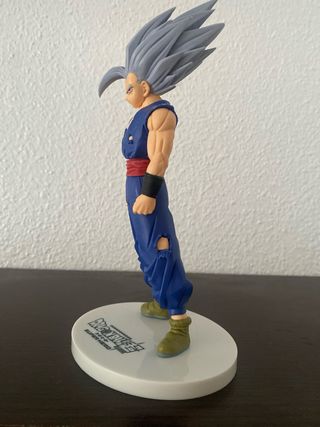 Figura Gohan Modo Bestia DB Superhéroe