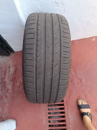 Neumático Coche 225/50R17