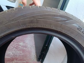 Neumático Coche 225/50R17
