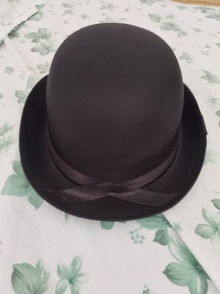 Sombrero bombín negro