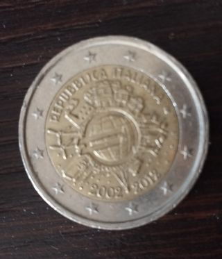 8 Monete 1€ e 2€: varie nazioni e commemorative.