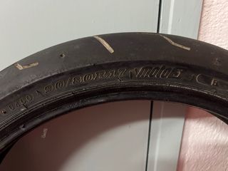 Neumático Moto 90/80R17 Moto3