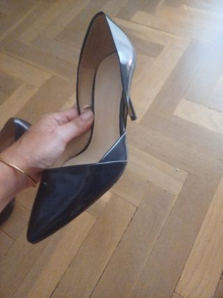Tacones negros salón