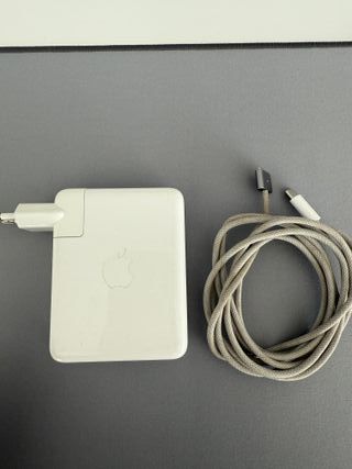 Cargador Apple MagSafe 3 140W