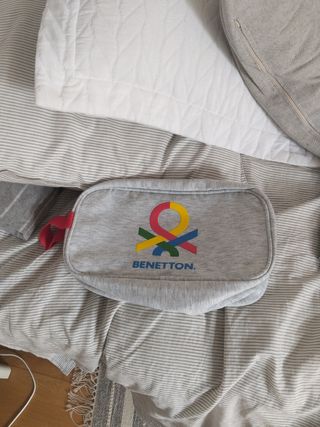 Neceser Benetton gris - nuevo