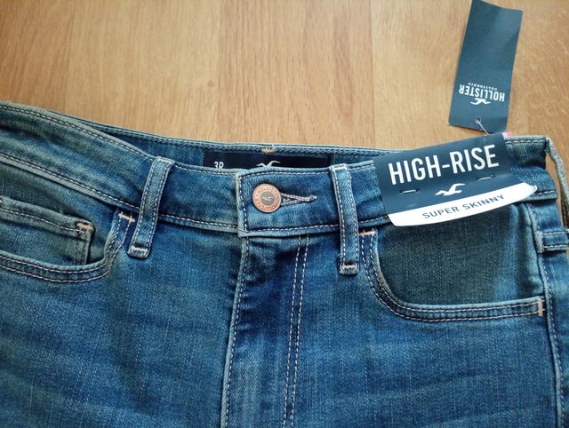 Vaqueros Hollister High-Rise