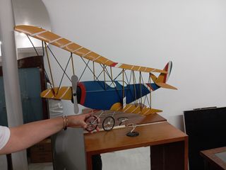Avión decorativo vintage
