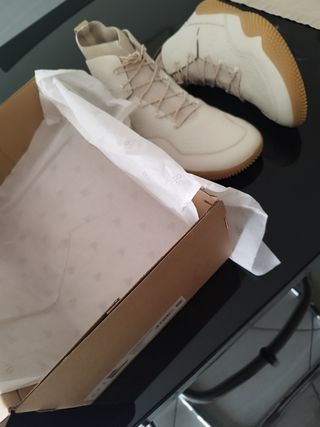 VivoBareFoot Motus Studio  - 42