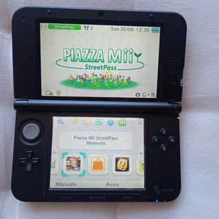 Nintendo 3DS XL rossa