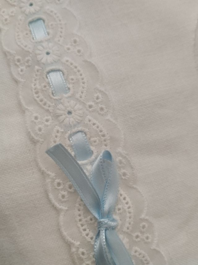 Babero y Chupetero a juego Bordado