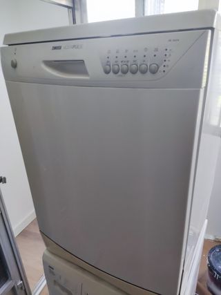 Lavavajillas Zanussi Aquapulse DE 2454