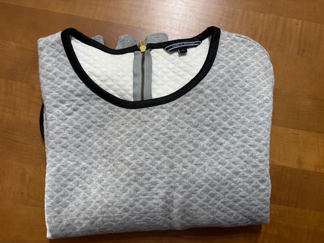 Blusa Tommy Hilfiger Cinza